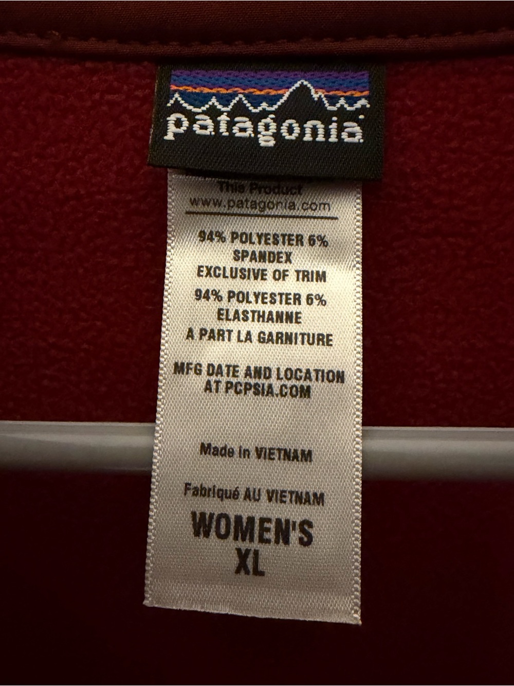Patagonia Women’s Cranberry Red Softshell Utility Jacket - Picture 4 of 5